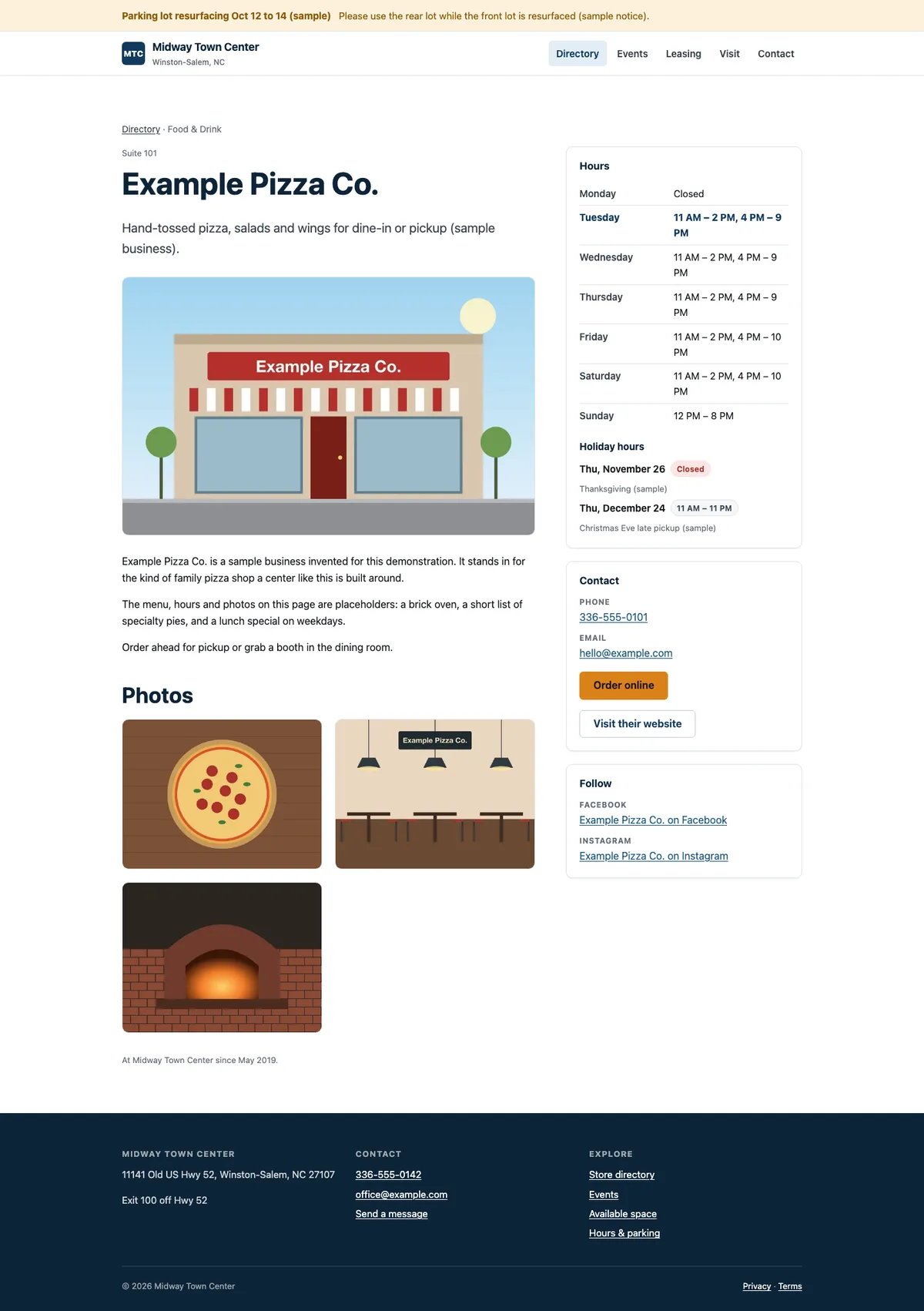 Storefront page for a sample pizza shop with a photo gallery, contact links and a weekly hours table.